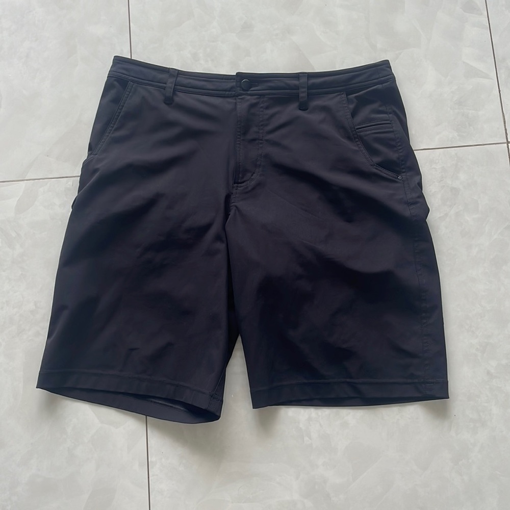 Men’s Lululemon Black shorts size 36